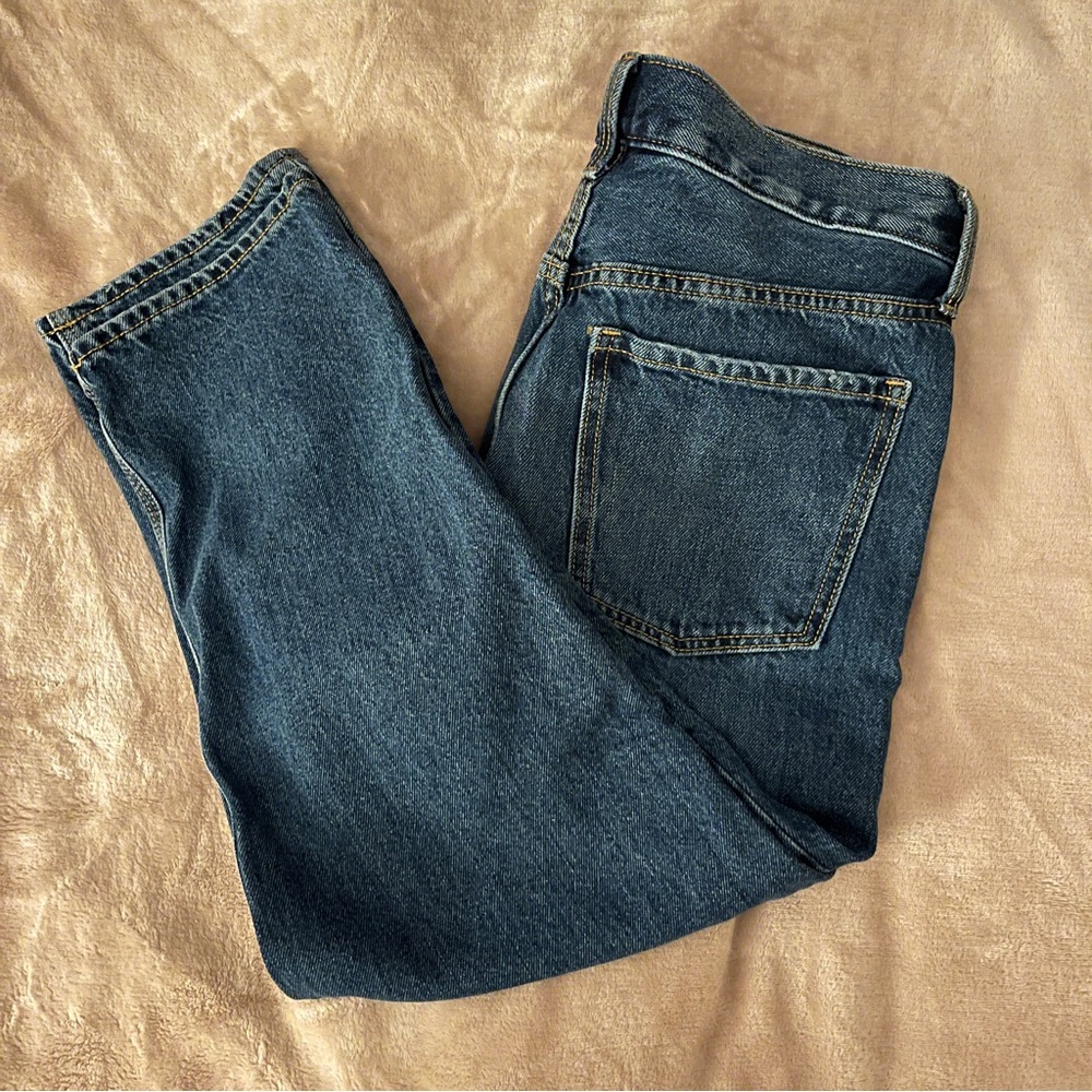 Old Navy Slouchy straight jeans size 6